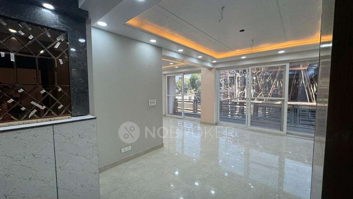 3 BHK Flat In Sunwest Homes For Sale  In Sunwest Homes 107 - Serviced Apartments