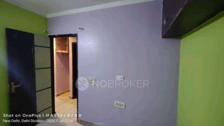 3 BHK Flat In Old Post Office Shahadra For Sale  In Shahdara