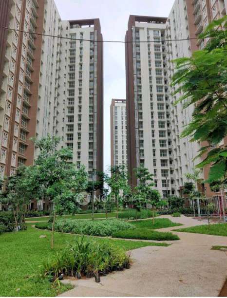 2 BHK Flat In Ajmera Lakeside Paradise For Sale  In Yelahanka