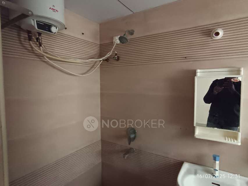 3 BHK Flat In Rnr Fort View Apartments, Upparpally Road For Sale  In Upparpally Road