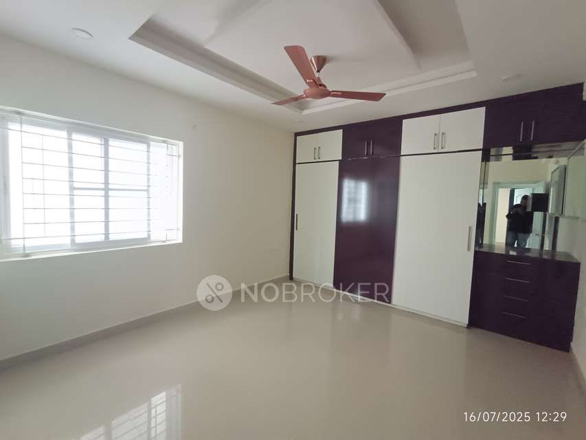 3 BHK Flat In Rnr Fort View Apartments, Upparpally Road For Sale  In Upparpally Road
