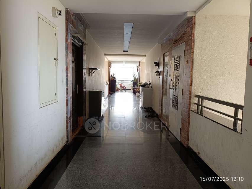 3 BHK Flat In Rnr Fort View Apartments, Upparpally Road For Sale  In Upparpally Road