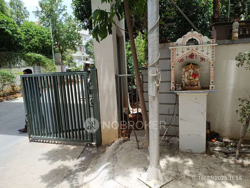 3 BHK Flat In Rnr Fort View Apartments, Upparpally Road For Sale  In Upparpally Road