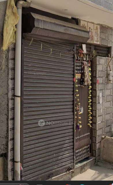 Shop in  Baprola, Delhi for Rent 