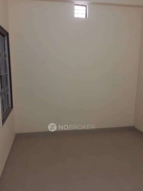 1 BHK Flat In Meenakshi Apartment For Sale  In Khoda Colony