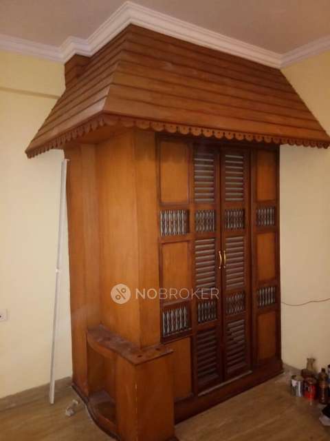 3 BHK Flat In Krsna Apartment For Sale  In Egmore