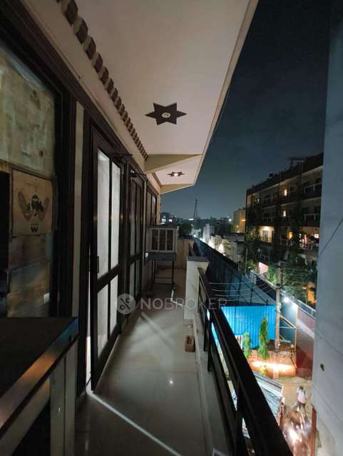 PG for Girls in Sector 15