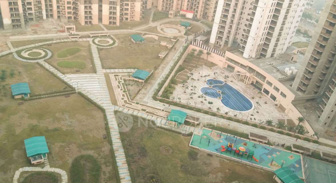 3 BHK Flat In Logix Blossom County, Sector 137 For Sale  In Sector 137