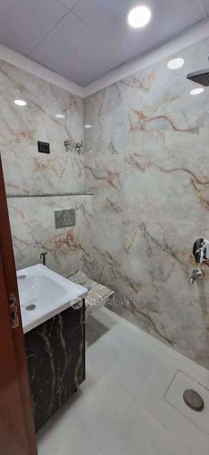 2 BHK Flat In The Royal Residency For Sale  In Wazidpur, Sector 130
