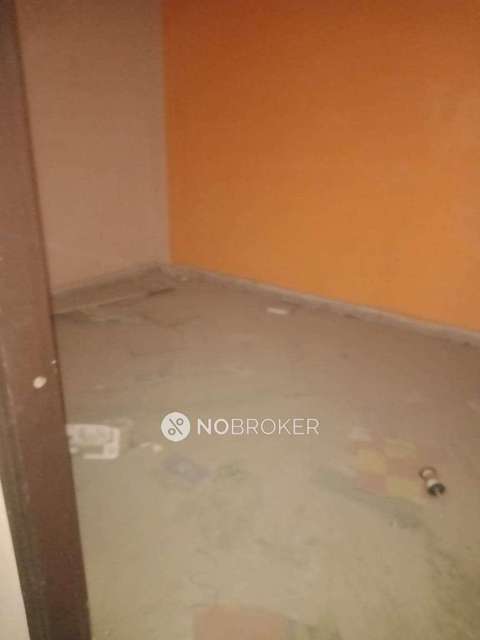 2 BHK Flat In Standalone Building  For Sale  In Rohini 