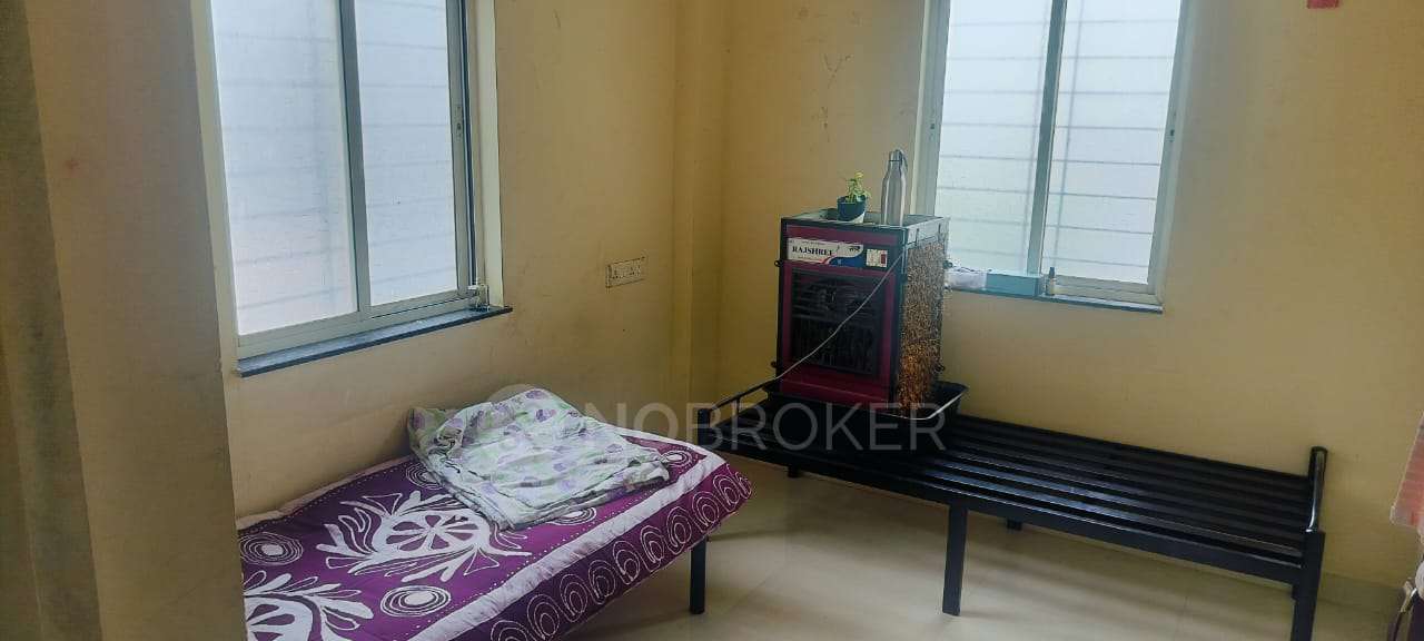Shared Room for Male In 1 BHK  In Shivajinagar