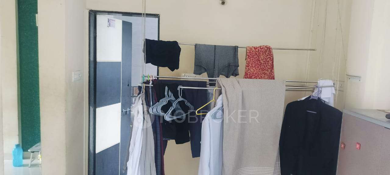 Shared Room for Male In 1 BHK  In Shivajinagar