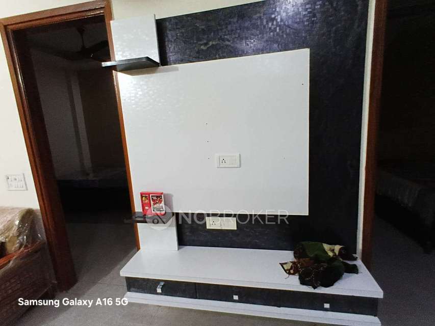 3 BHK Flat In Standalone Building  For Sale  In Rohini