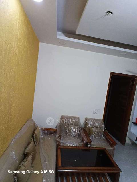 3 BHK Flat In Standalone Building  For Sale  In Rohini