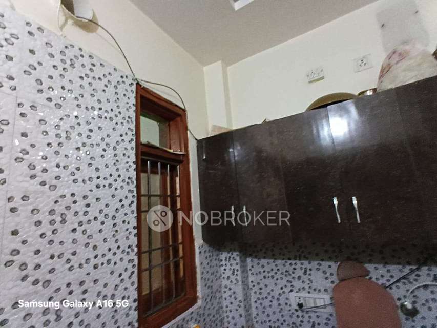 3 BHK Flat In Standalone Building  For Sale  In Rohini