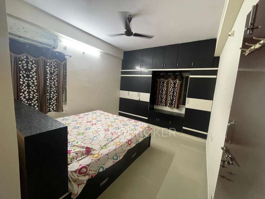 2 BHK Flat In Giridhari Isola, Bandlaguda Jagir For Sale  In Bandlaguda Jagir