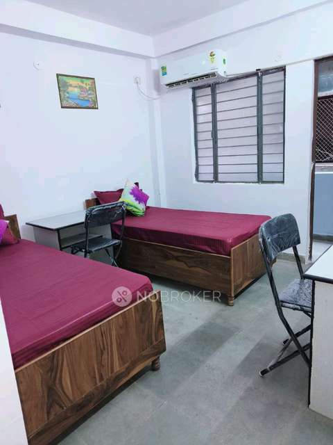 PG for Anyone in Sector 18 Noida