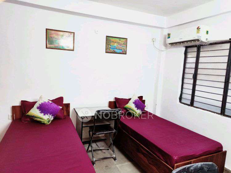 PG for Anyone in Sector 18 Noida