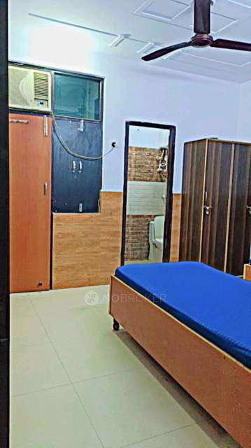 PG for Anyone in Sector 18 Noida