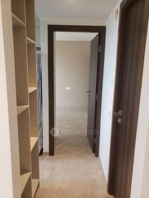 1 BHK Flat In Hiranandani Regent Hill  For Sale  In Powai