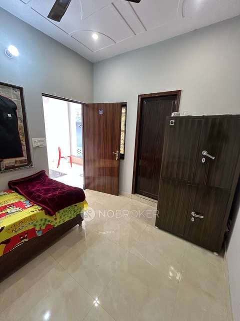 PG for Boys in S.r Pg