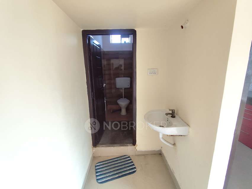 2 BHK Flat In Rockland Apartment For Sale  In Upperpally