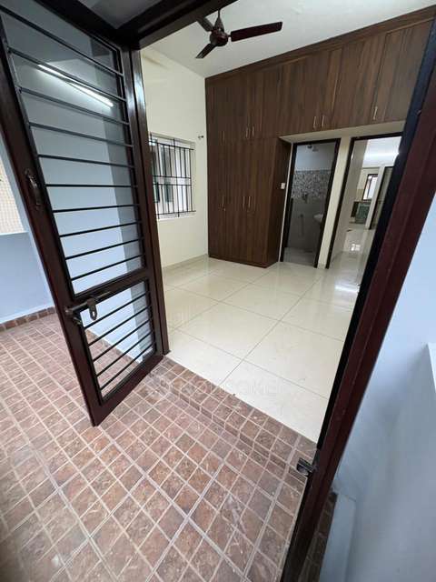 3 BHK Flat In Mf Ram Apartments  For Sale  In Kodambakkam