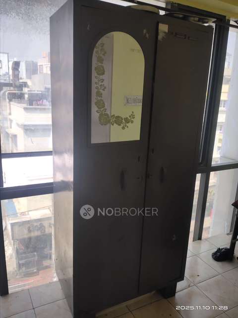 PG for Boys in Tasty Restaurant