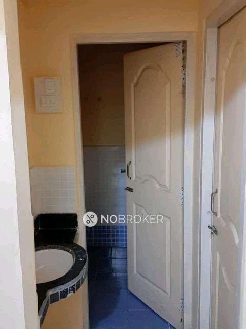 1 BHK Flat In Destiny Paradise Co-op. Society For Sale  In Mulund East