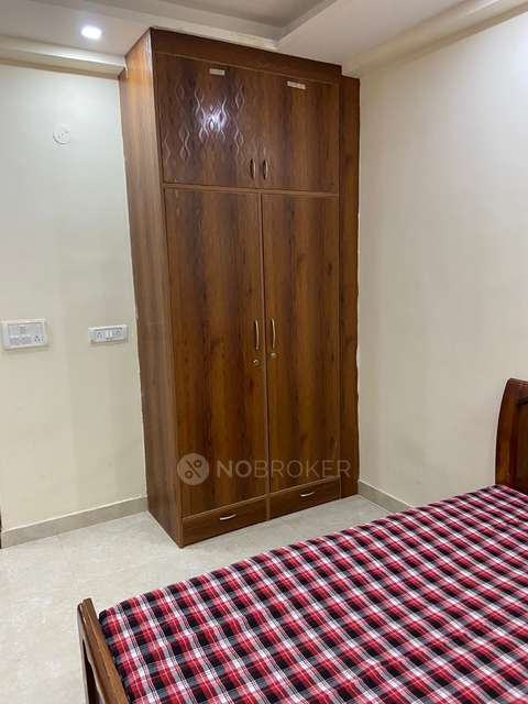 1 BHK Flat In Standalone Building  for Rent  In Sector 57