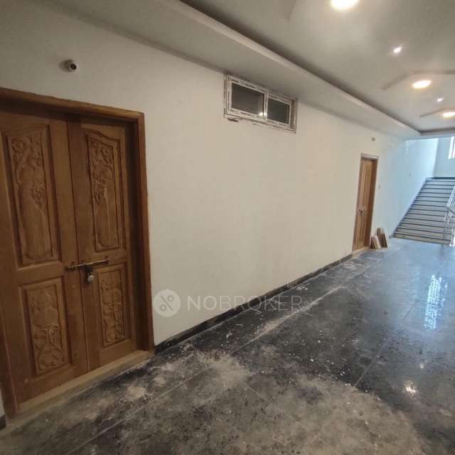 2 BHK Flat In Raj Tower  For Sale  In Nampally