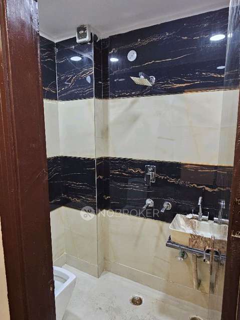 1 BHK Flat In Standalone Building  For Sale  In Nawada, Icici Bank A Tm Opposit Hanuman Mandir New, Kiran Garden, Uttam Nagar, Block D, Mansa Ram Park, Uttam Nagar, Delhi, 110059, India