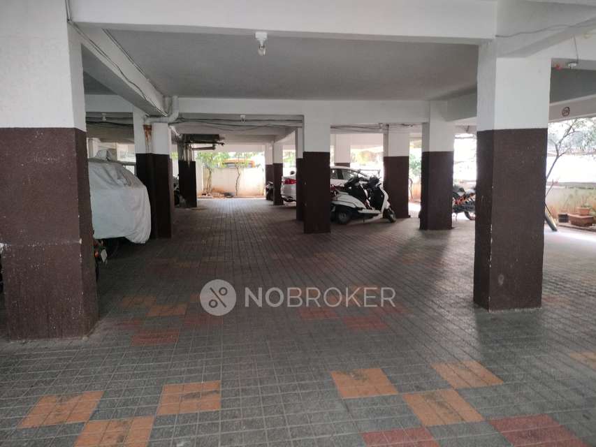 2 BHK Flat In Vamsi Rishi Residency For Sale  In Begumpet