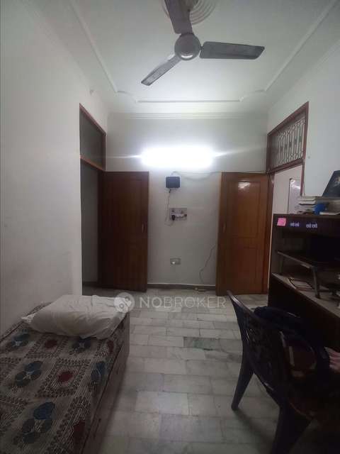 3 BHK Flat For Sale  In Mukherjee Nagar