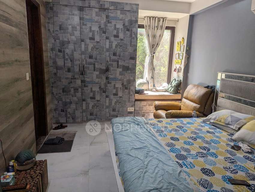 4 BHK Flat In New Priyadarshani Apartment, Sector 5, Dwarka For Sale  In New Priyadarshani Apartments