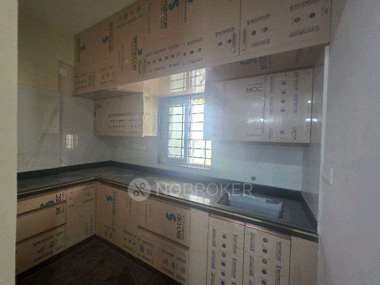 2 BHK Flat In Mannat Heights for Rent  In Bommanahalli