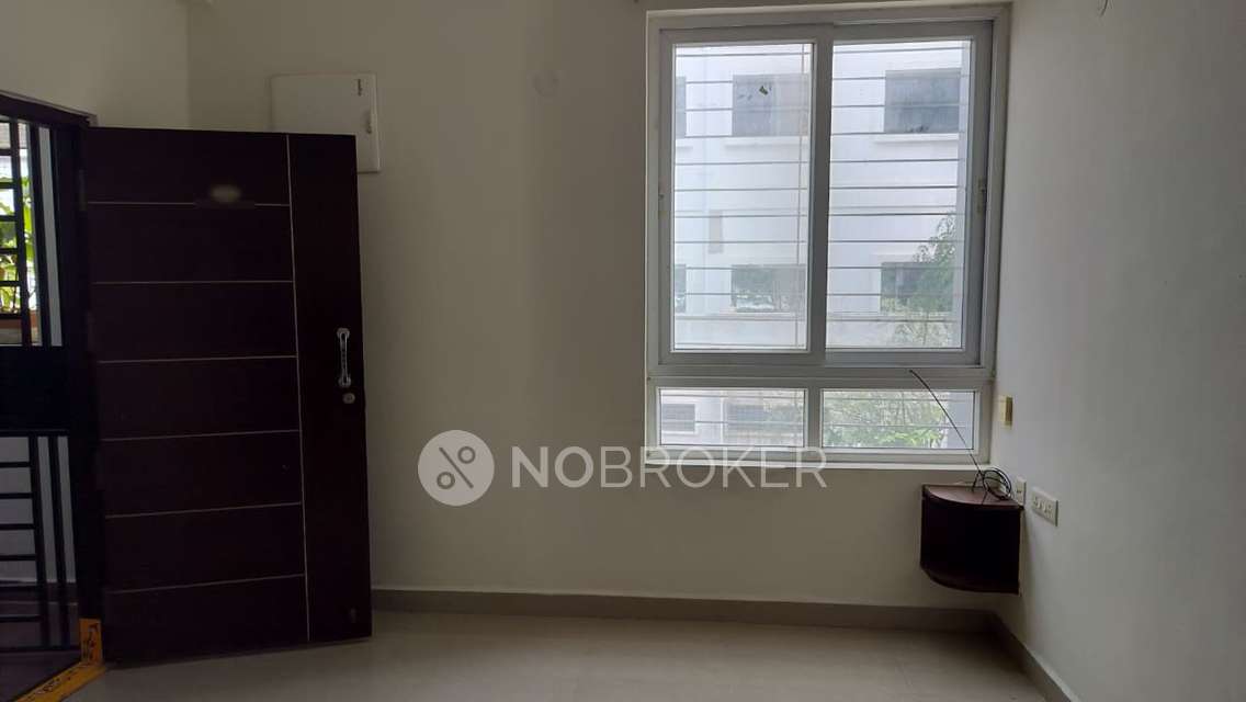 2 BHK Flat In Sri Dhatri Dahlia One, Puppalguda For Sale  In Puppalguda