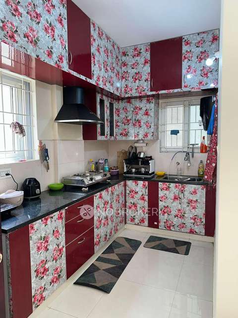 2 BHK Flat In Sv Sarovar For Sale  In Apartment
