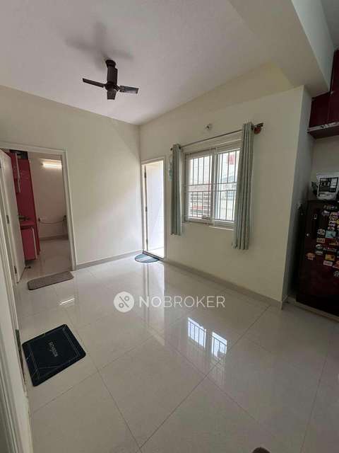2 BHK Flat In Sv Sarovar For Sale  In Apartment