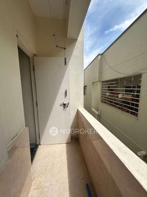 2 BHK Flat In Sv Sarovar For Sale  In Apartment