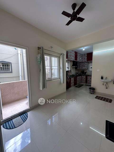 2 BHK Flat In Sv Sarovar For Sale  In Apartment
