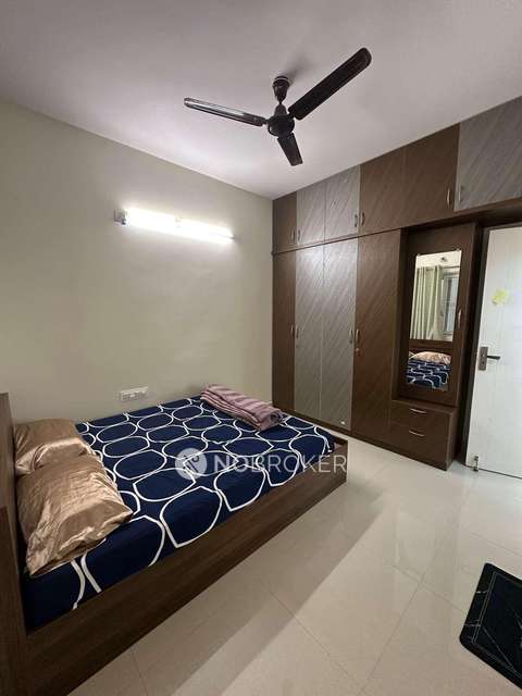 2 BHK Flat In Sv Sarovar For Sale  In Apartment