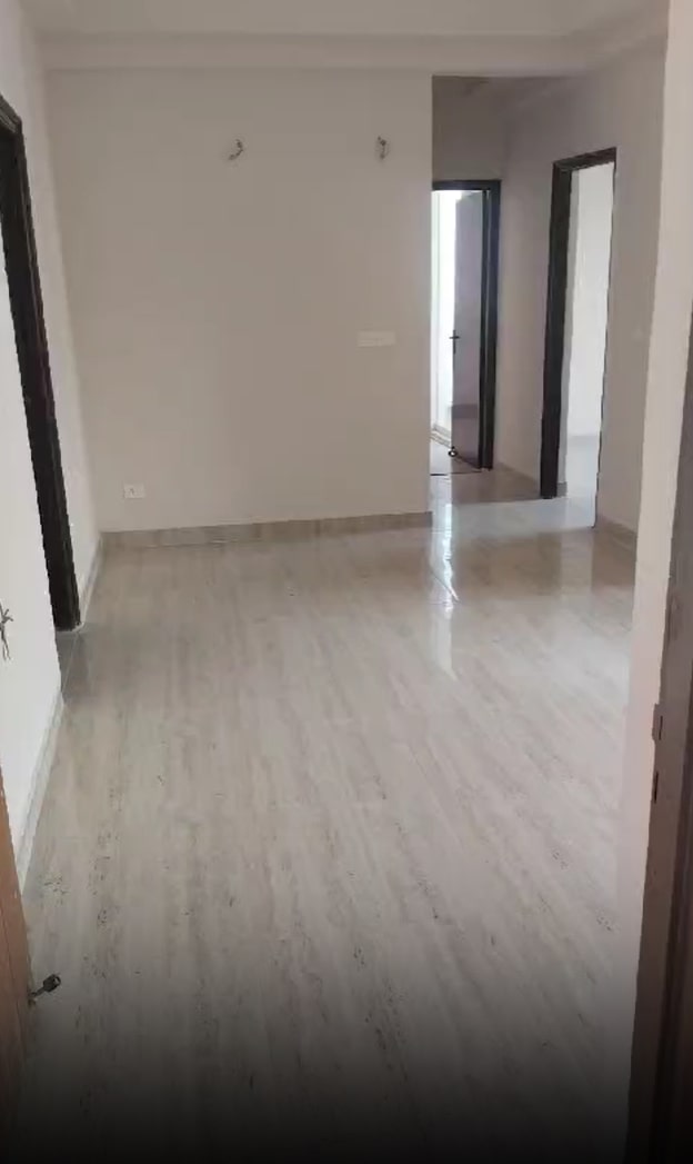 Amrapali Apartment Park