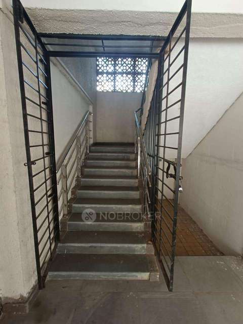 4+ BHK Flat For Sale  In Vichumbe