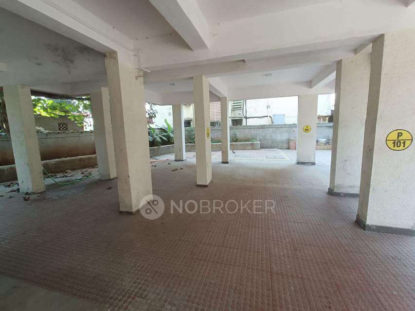 4+ BHK Flat For Sale  In Vichumbe