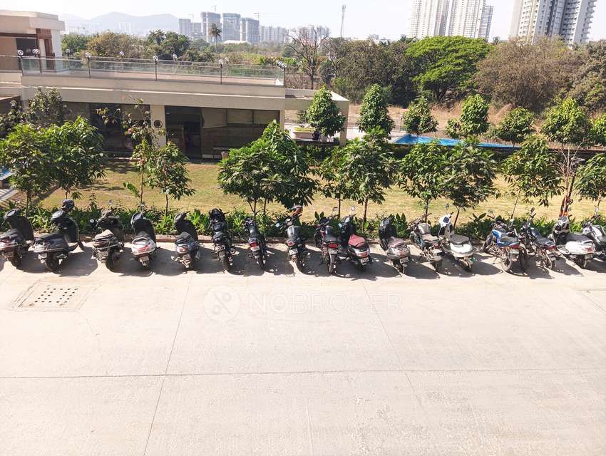 1 BHK Flat In Vtp Leonara For Sale  In Mahalunge