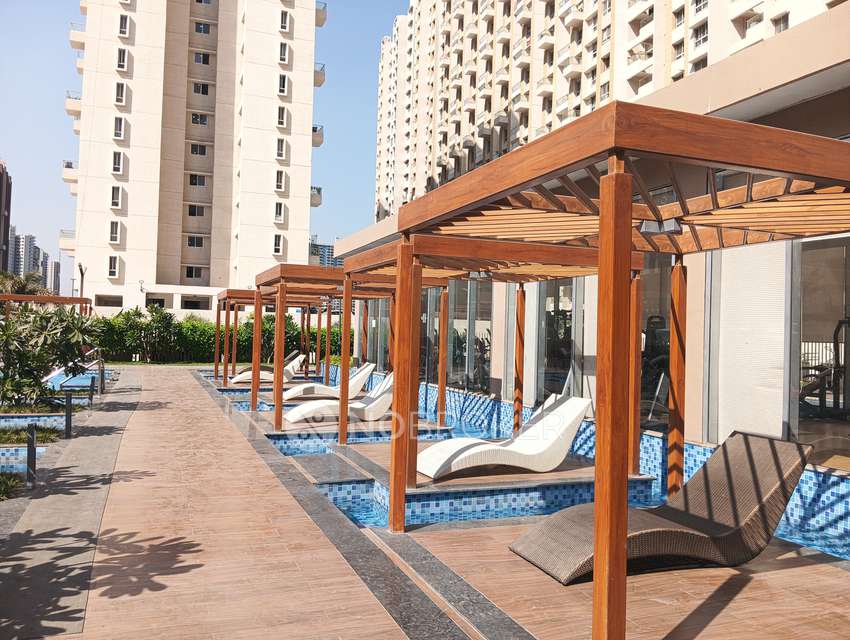 1 BHK Flat In Vtp Leonara For Sale  In Mahalunge