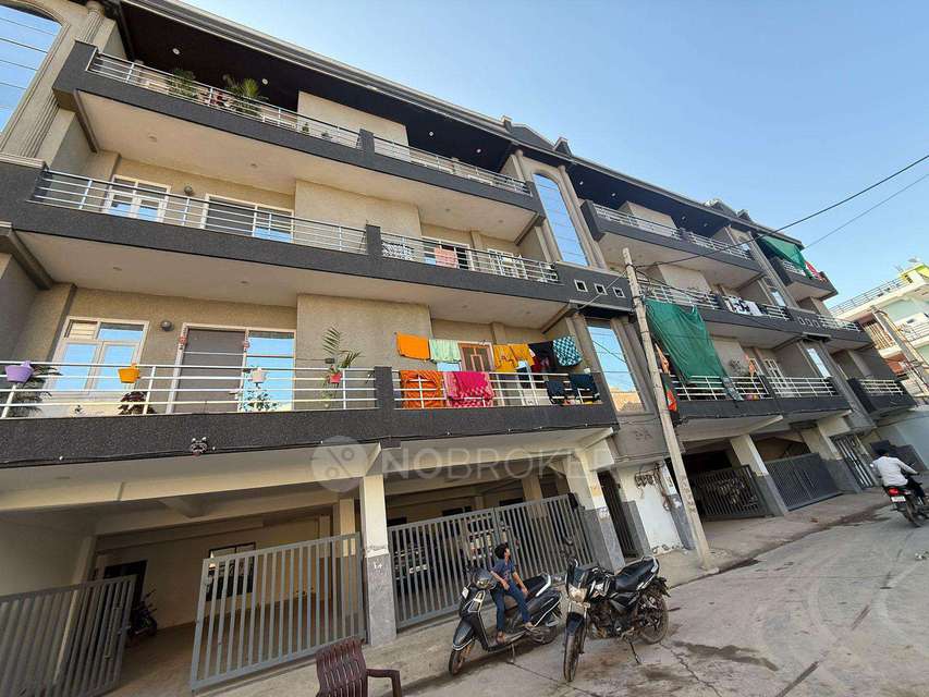 2 BHK House for Rent  In Sector 17