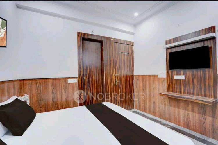 PG for Anyone in Ansal Golf Links 1