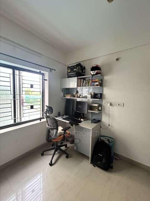 3 BHK Flat In Sowparnika Chandrakantha Phase I For Sale  In Volagerekallahalli